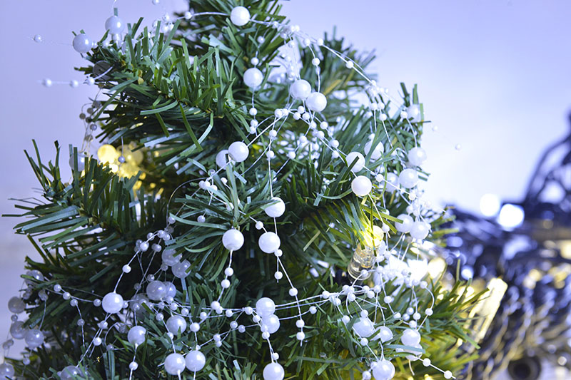 Korálková girlanda 3200201 bílá