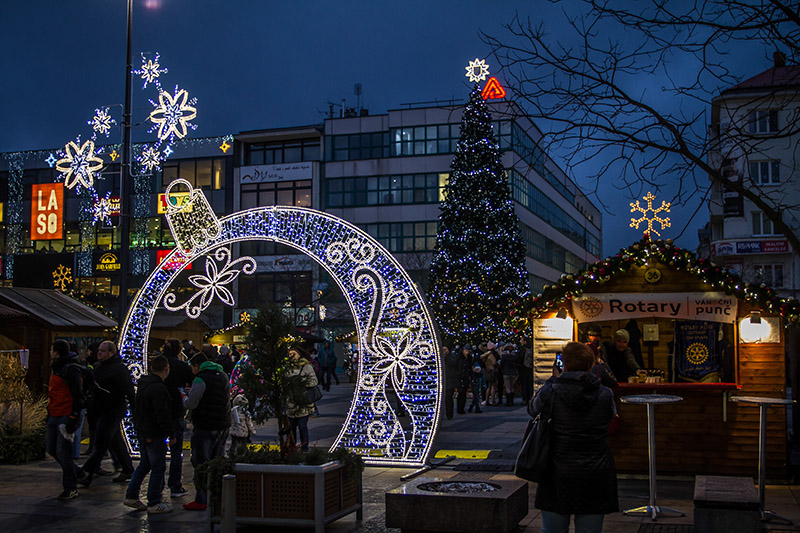 LED brána KVĚTY - 415 x 520 cm N1/16 - B1-2D