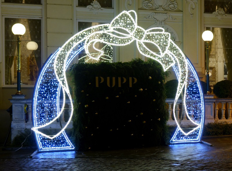 LED brána MAŠLE 2D 412 x 500 cm N70/16 - B2-2D