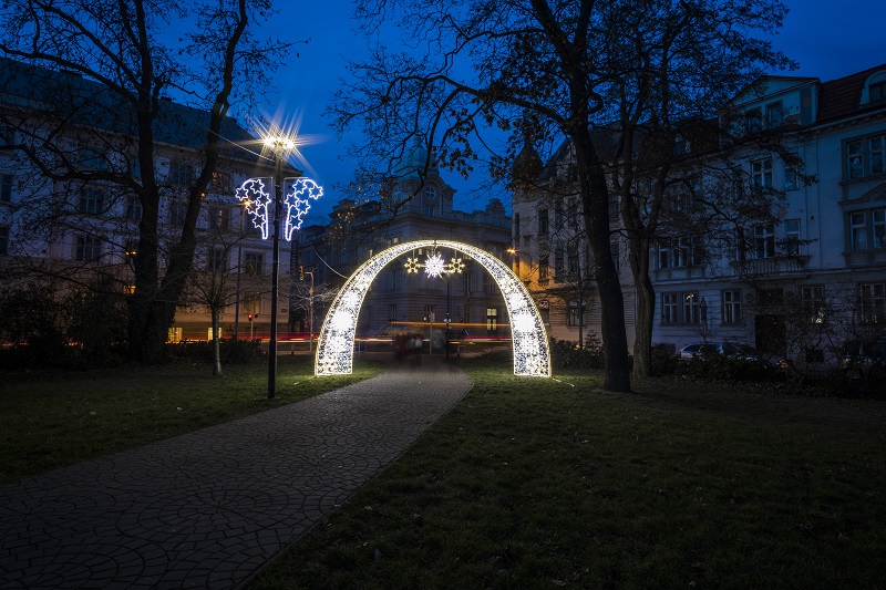 Brána s vločkami 3D - N43/19 - 435 x 756 cm