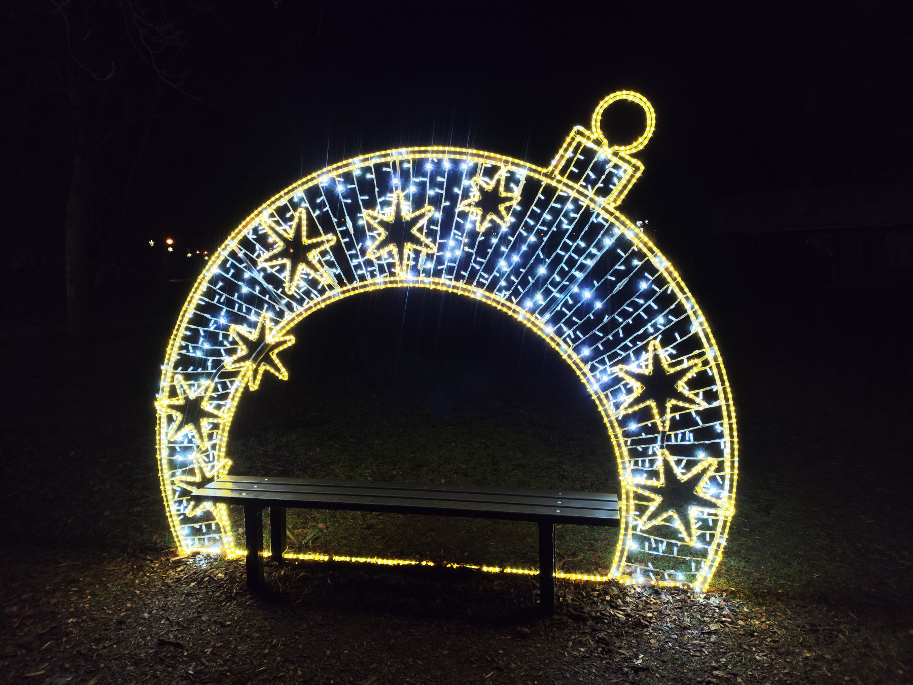 LED lavička půlkoule s hvězdami - N8/23 - 24 V - 221 x 283 cm 